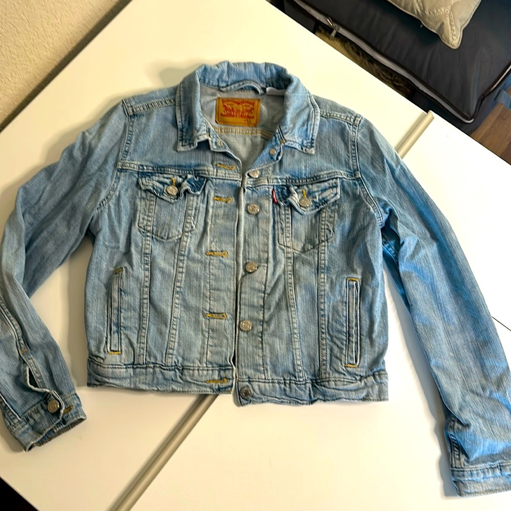 Levi denim / jean jacket Youth Large